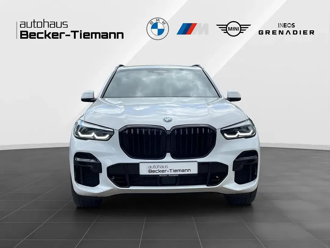 BMW X5 - Thumbnail 3