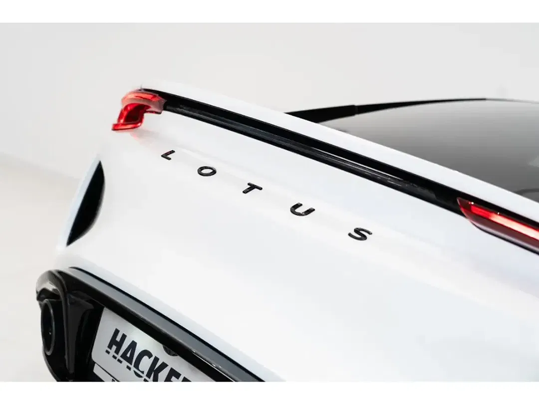 Lotus Emira - Thumbnail 14