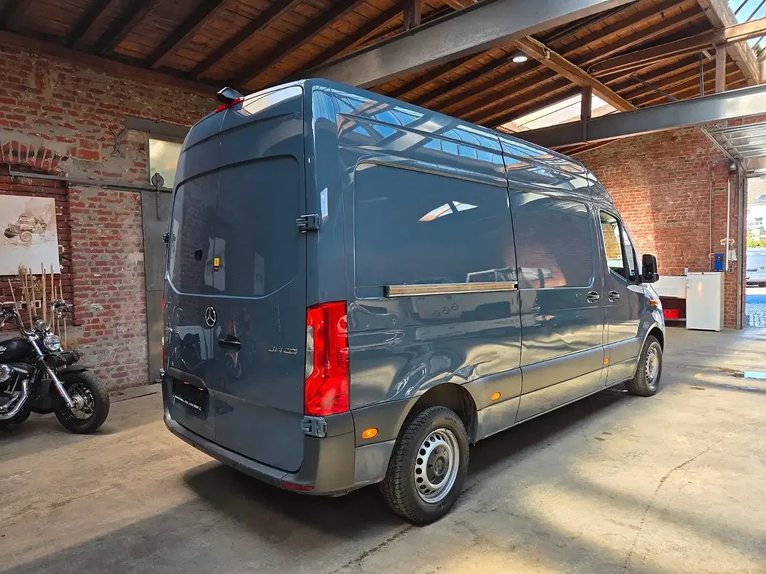 Mercedes-Benz Sprinter - Thumbnail 5