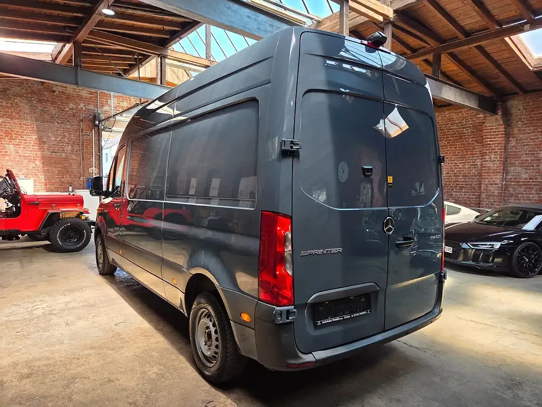 Mercedes-Benz Sprinter - Thumbnail 7