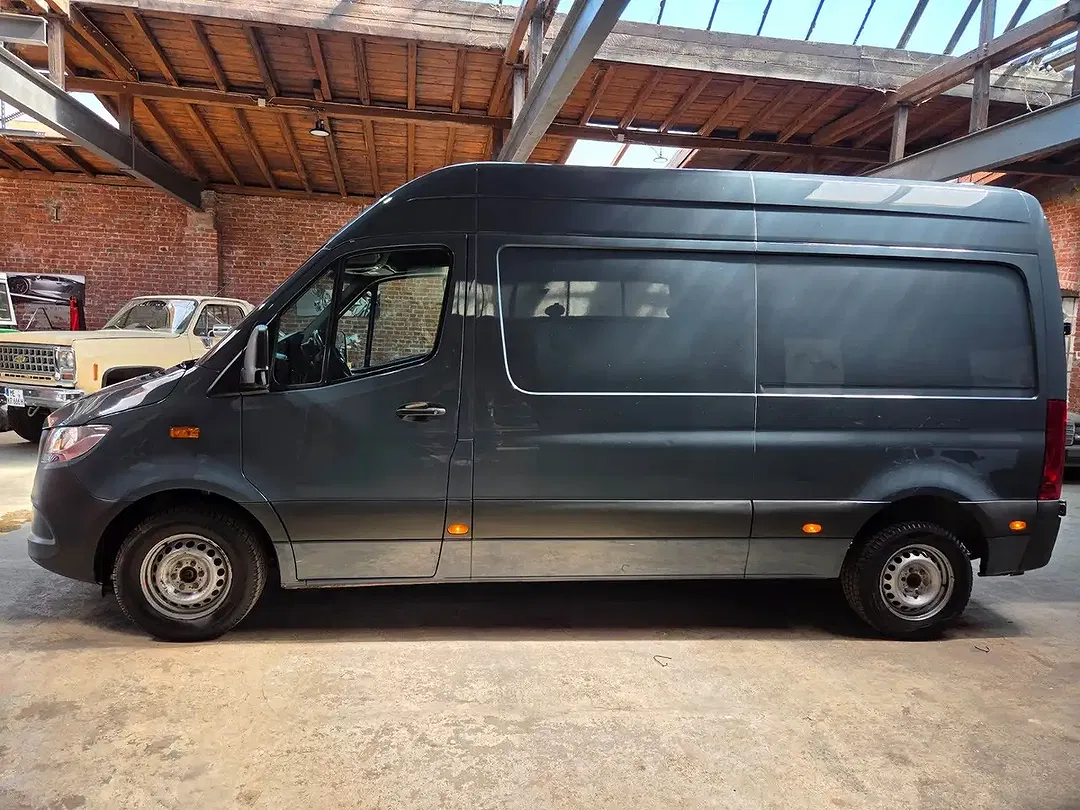 Mercedes-Benz Sprinter - Thumbnail 8