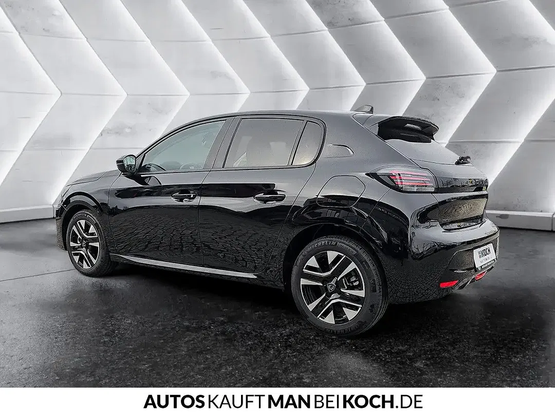 Peugeot 208 - Thumbnail 2