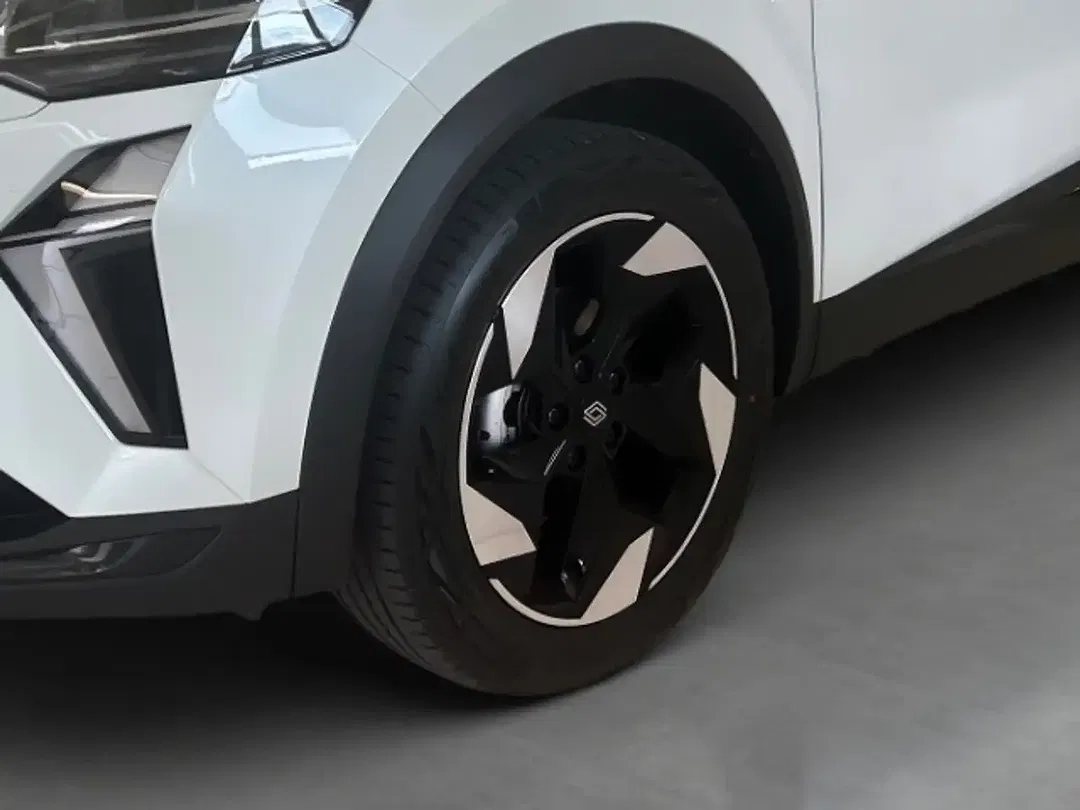 Renault Captur - Thumbnail 6