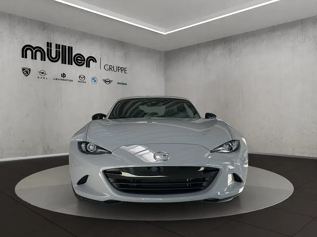 Mazda MX-5 - Thumbnail 3