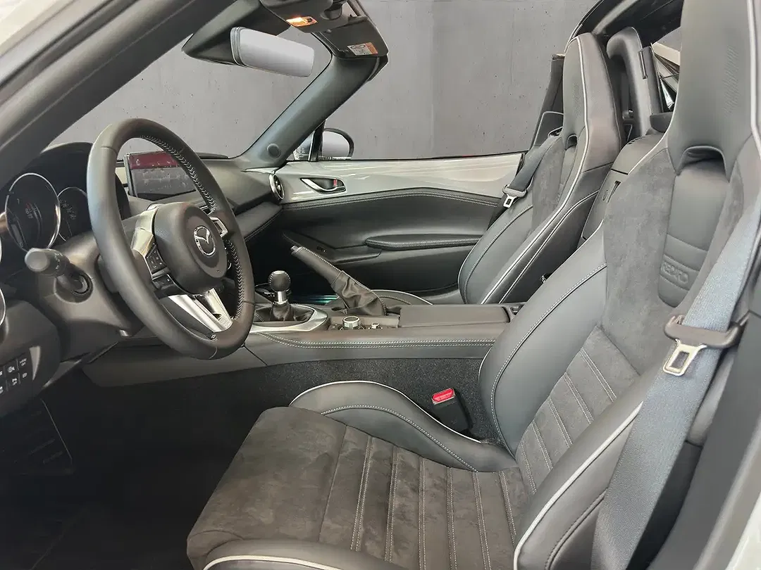 Mazda MX-5 - Thumbnail 8
