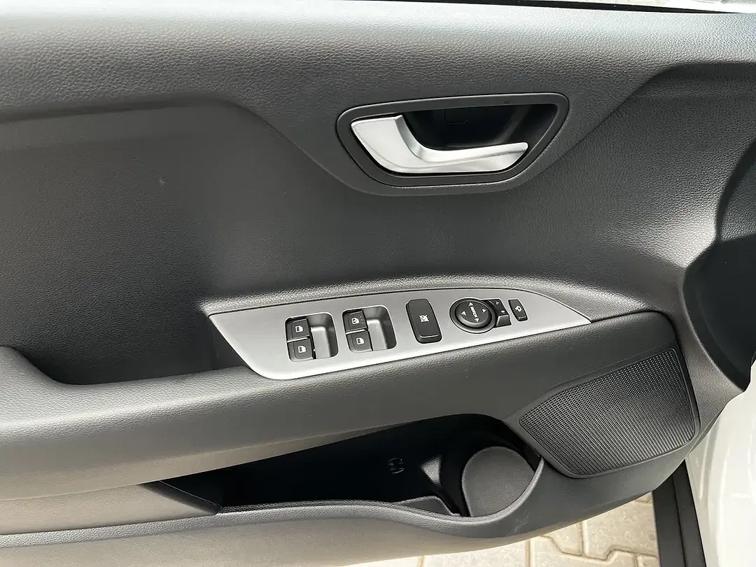 Kia Stonic - Thumbnail 15