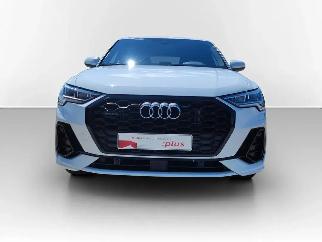 Audi Q3 - Thumbnail 2