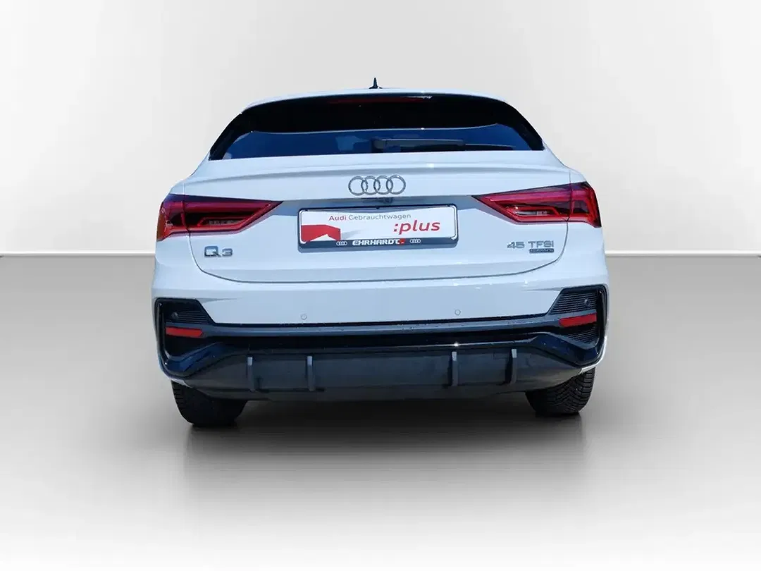 Audi Q3 - Thumbnail 5