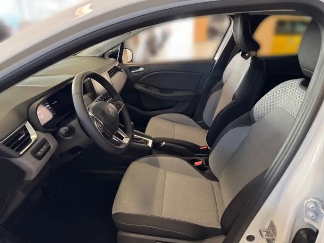 Renault Clio - Thumbnail 7