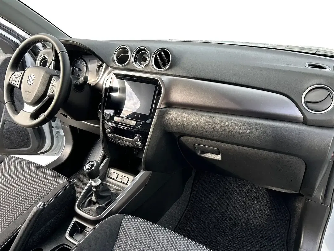 Suzuki Vitara - Thumbnail 13