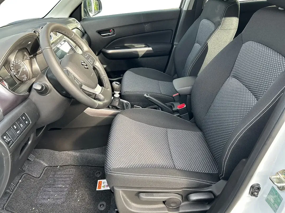Suzuki Vitara - Thumbnail 9