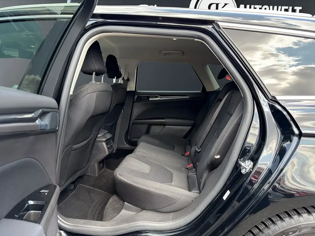 Ford Mondeo - Thumbnail 12