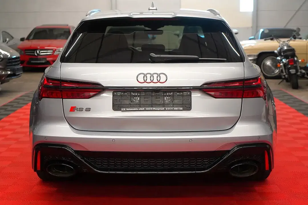 Audi RS6 - Thumbnail 12