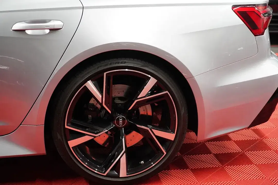Audi RS6 - Thumbnail 15