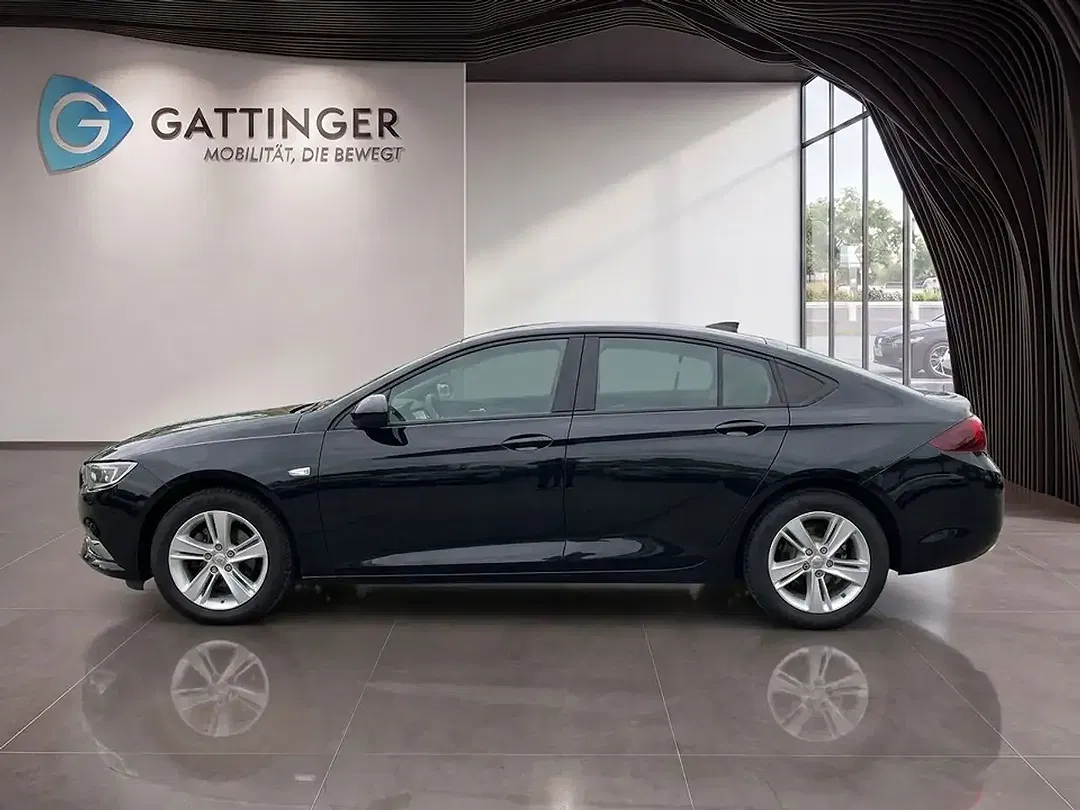 Opel Insignia - Thumbnail 3