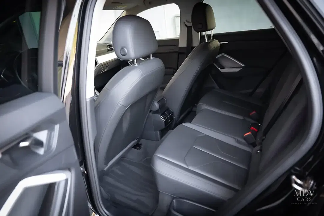 Audi Q3 - Thumbnail 5