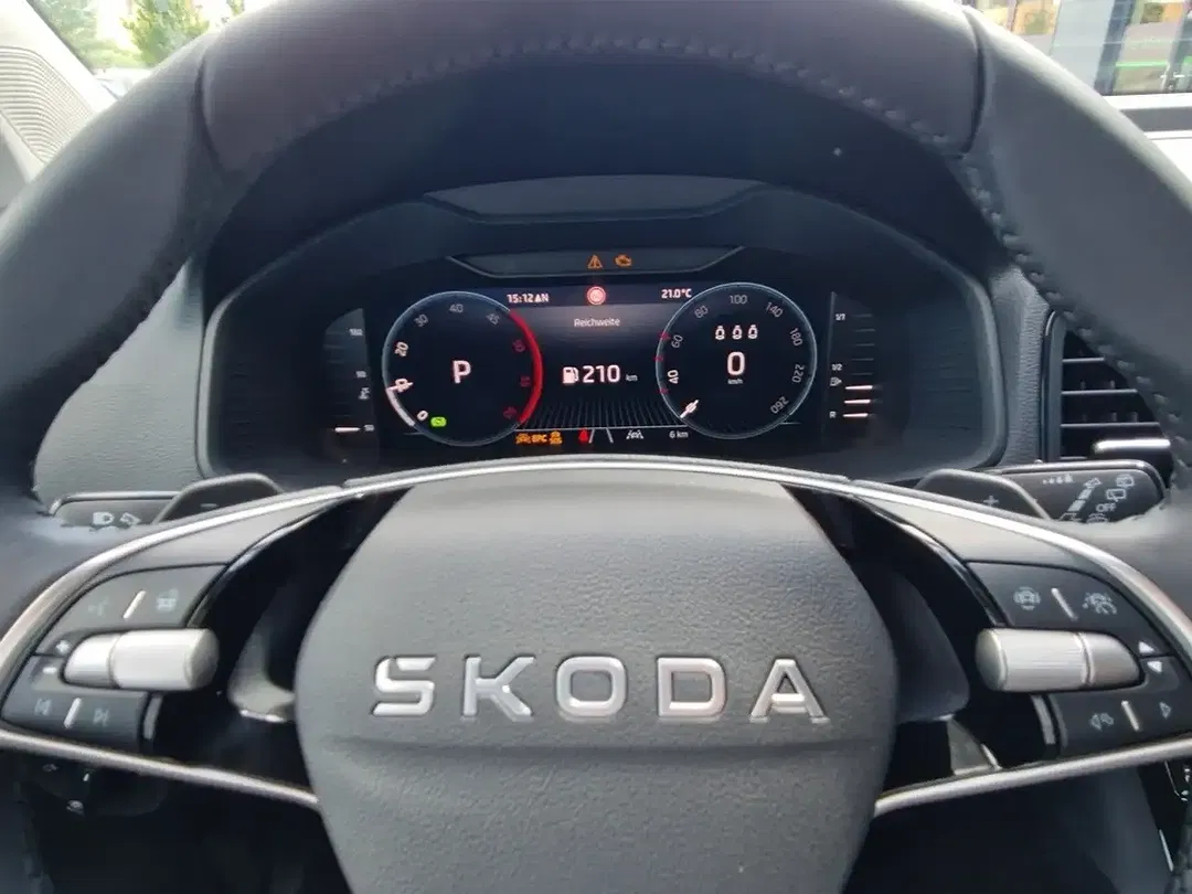Skoda Karoq - Thumbnail 11
