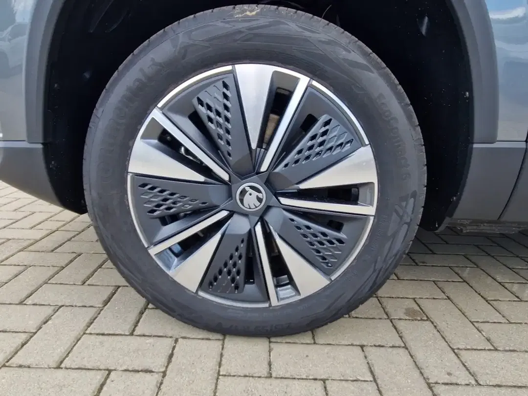 Skoda Karoq - Thumbnail 14