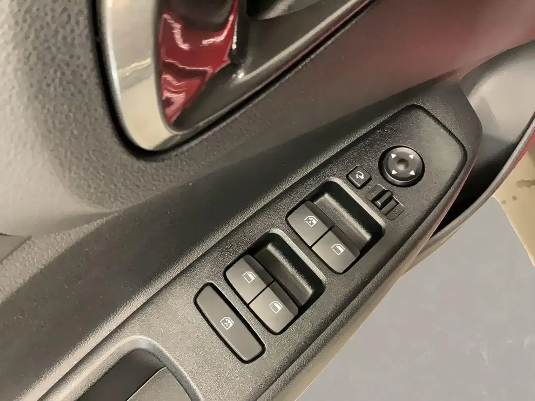 Hyundai i10 - Thumbnail 12