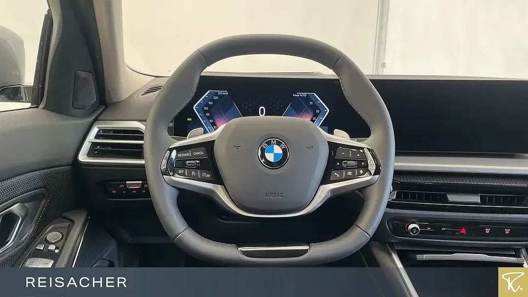 BMW 320 - Thumbnail 5