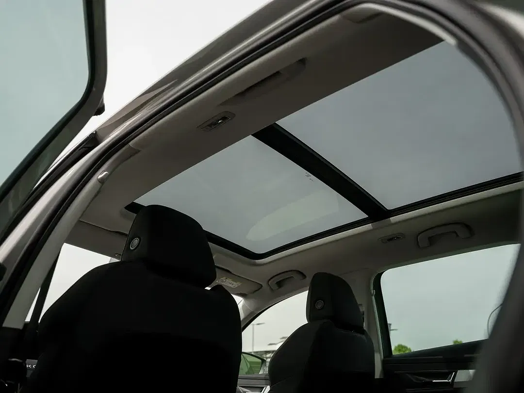 Skoda Karoq - Thumbnail 12