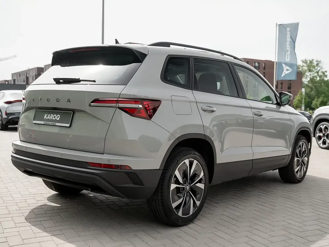 Skoda Karoq - Thumbnail 3