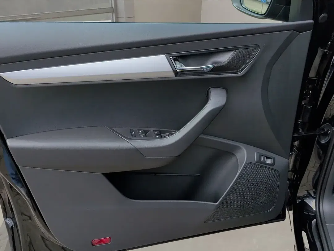 Skoda Karoq - Thumbnail 10