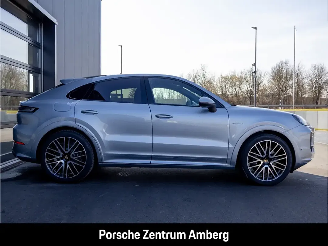 Porsche Cayenne - Thumbnail 5