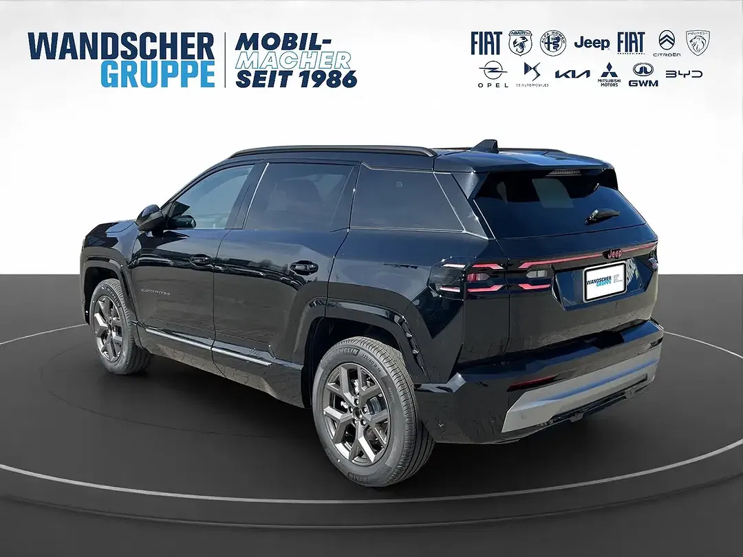 Jeep Compass - Thumbnail 3
