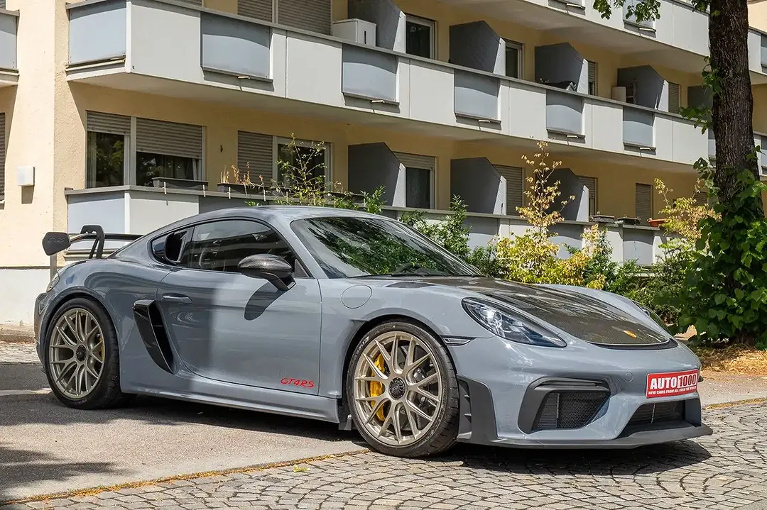Porsche Cayman - Thumbnail 2