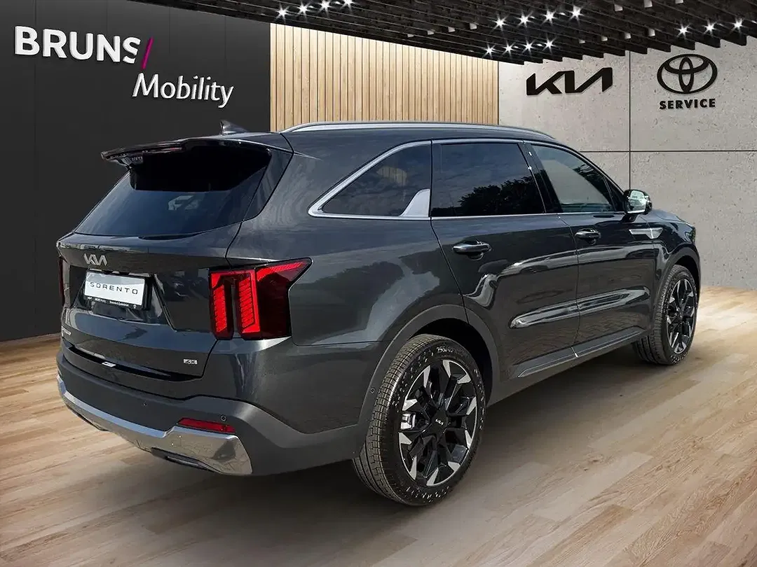 Kia Sorento - Thumbnail 4