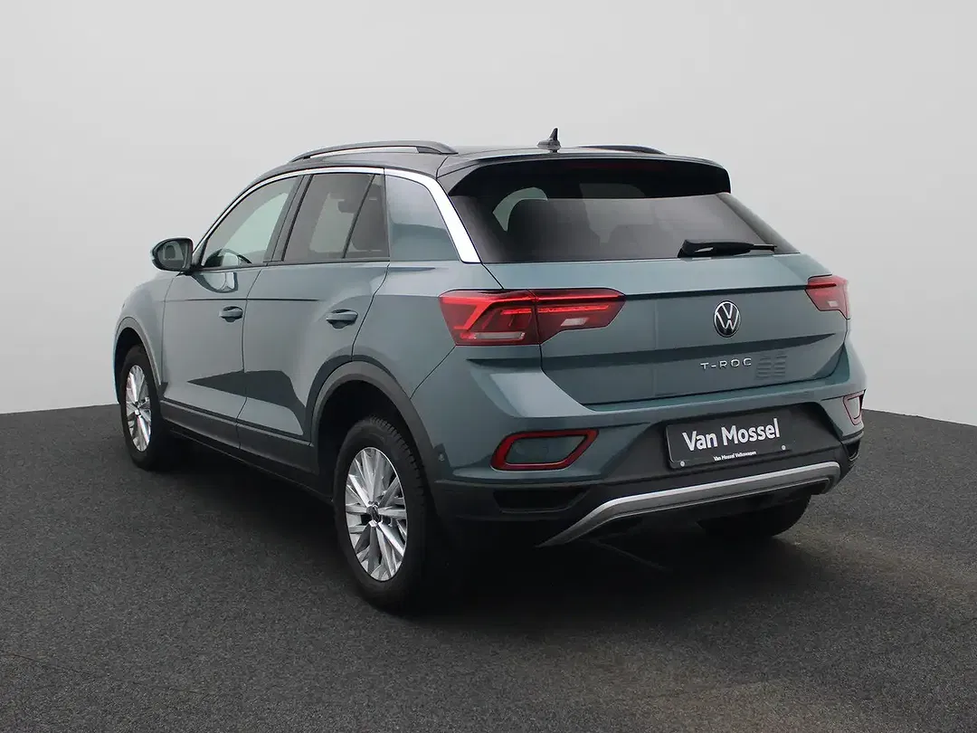 Volkswagen T-Roc - Thumbnail 2