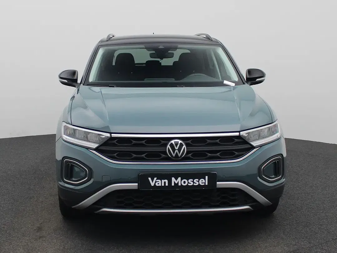 Volkswagen T-Roc - Thumbnail 3