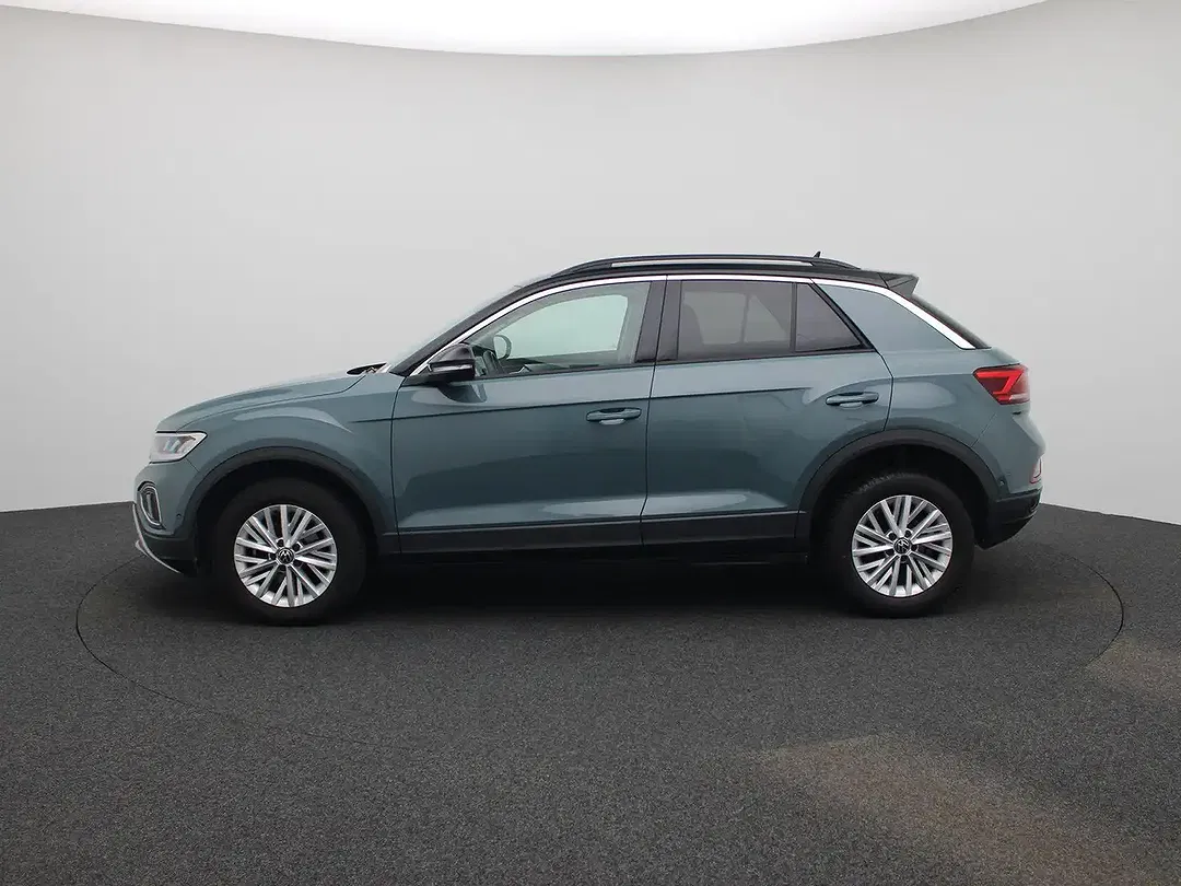 Volkswagen T-Roc - Thumbnail 5