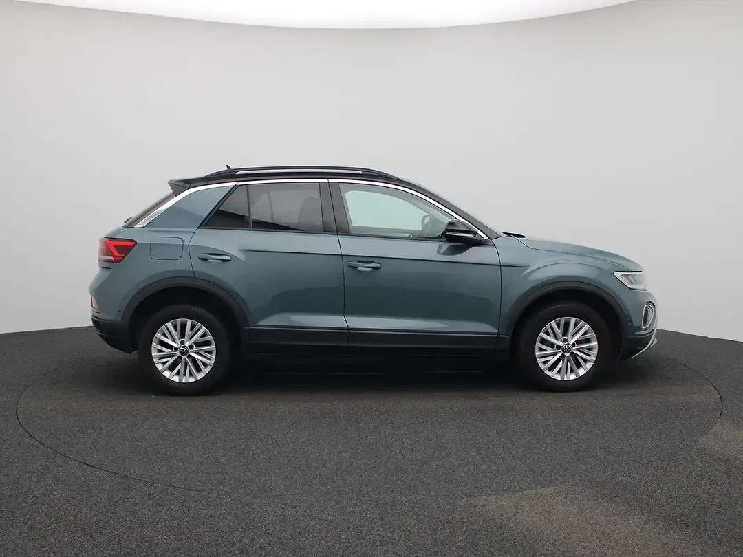 Volkswagen T-Roc - Thumbnail 7