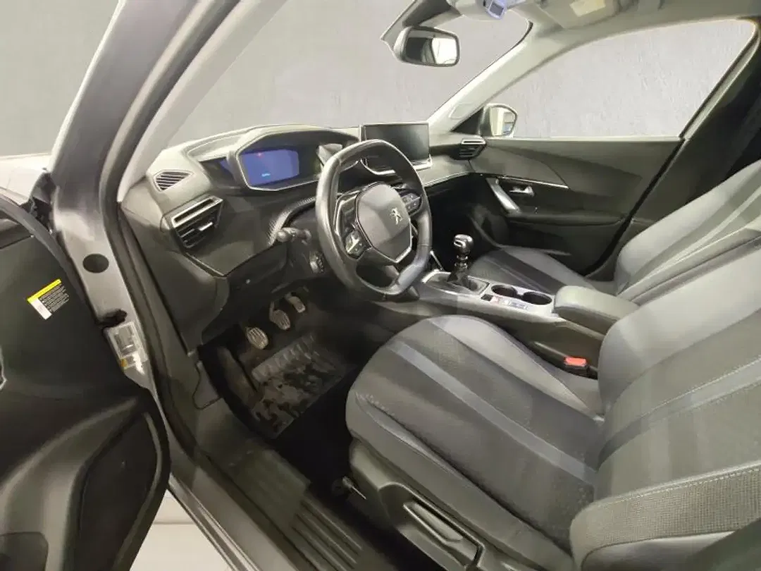 Peugeot 2008 - Thumbnail 5
