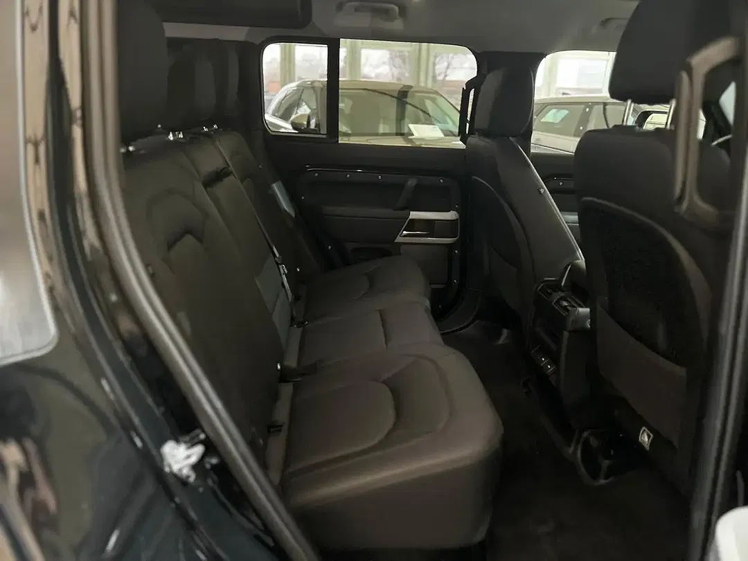 Land Rover Defender - Thumbnail 12