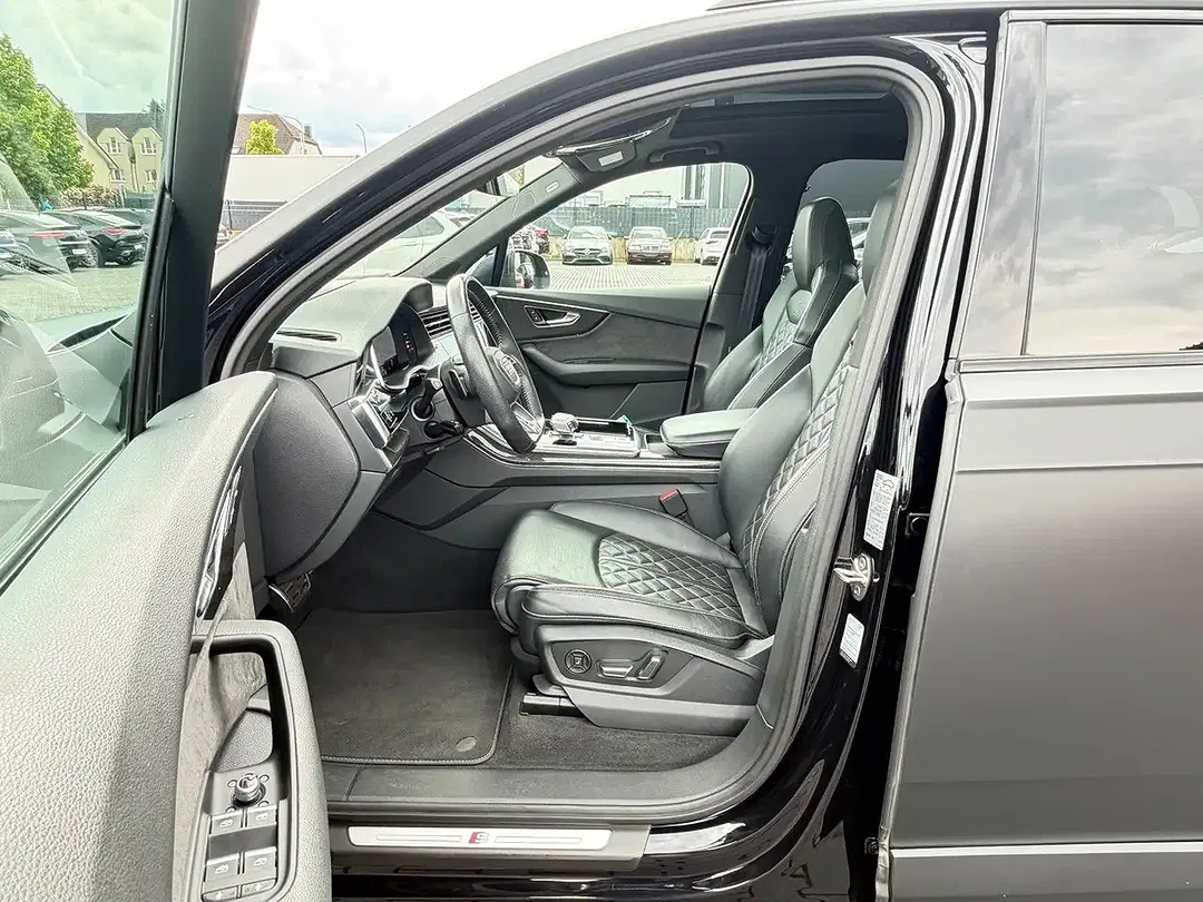 Audi SQ7 - Thumbnail 9