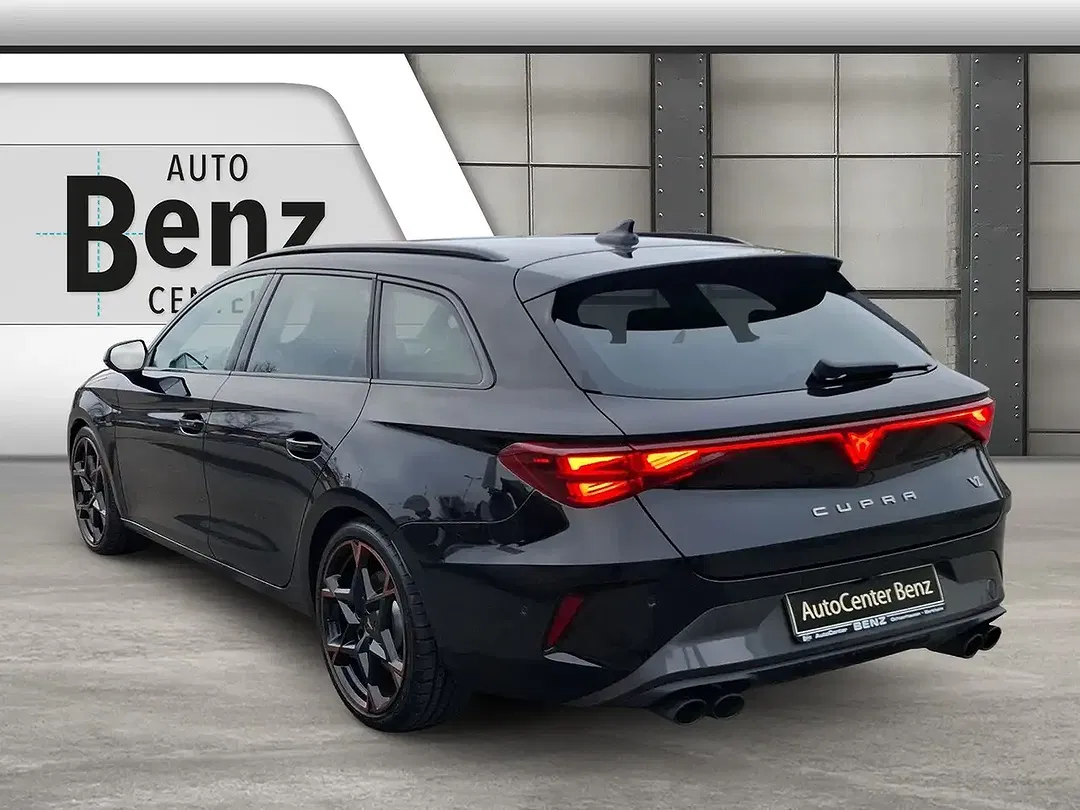 CUPRA Leon - Thumbnail 3