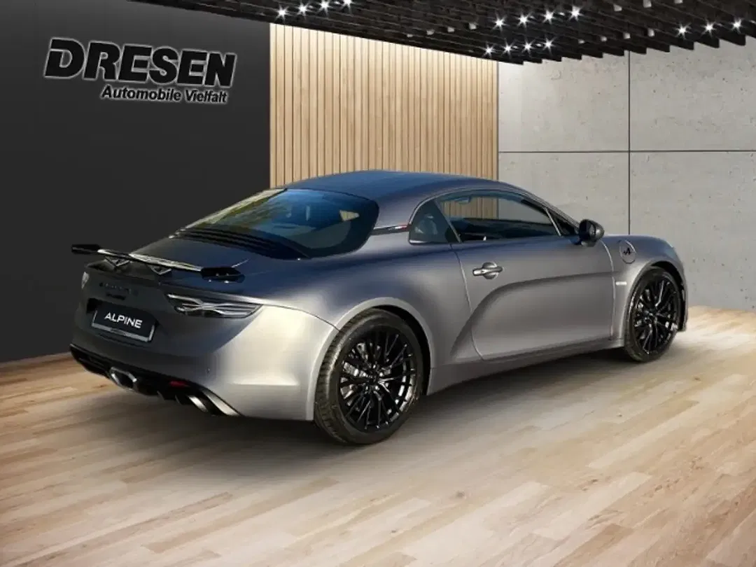 Alpine A110 - Thumbnail 3