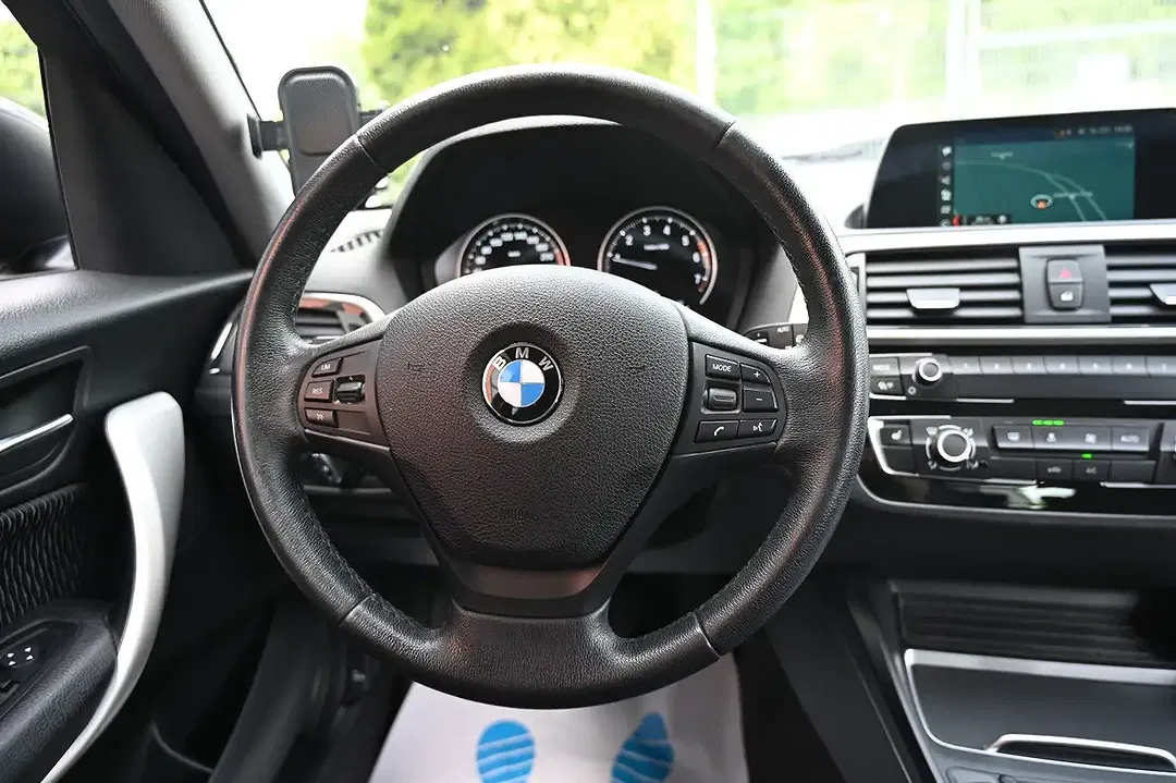 BMW 118 - Thumbnail 10
