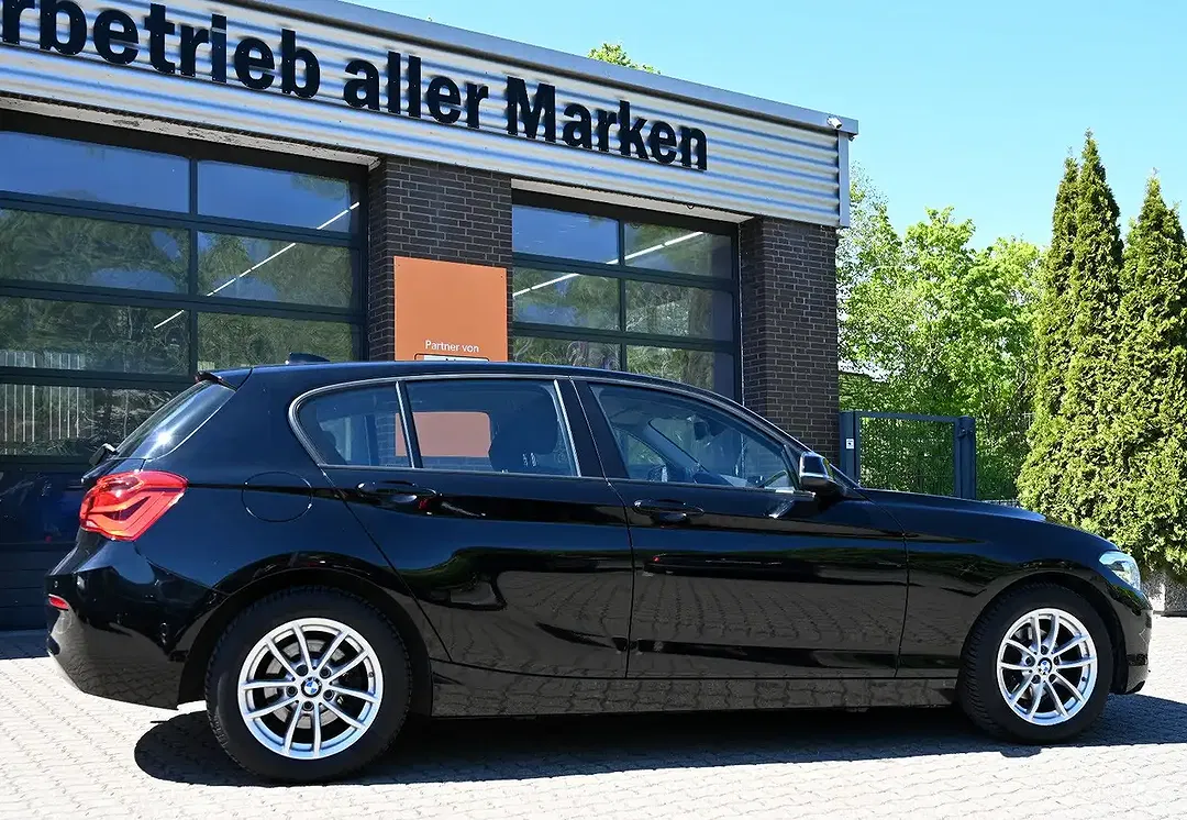 BMW 118 - Thumbnail 3