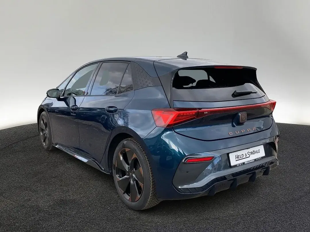 CUPRA Born - Thumbnail 2