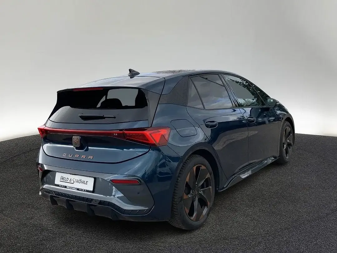 CUPRA Born - Thumbnail 3