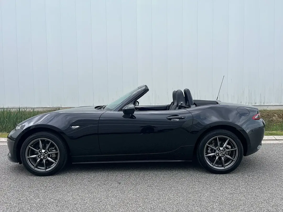 Mazda MX-5 - Thumbnail 14