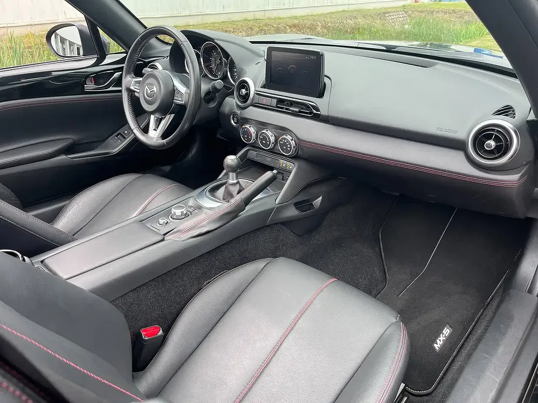 Mazda MX-5 - Thumbnail 8