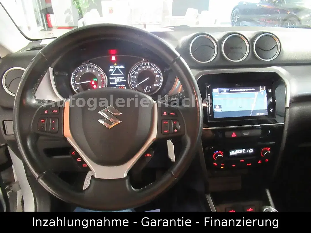 Suzuki Vitara - Thumbnail 11