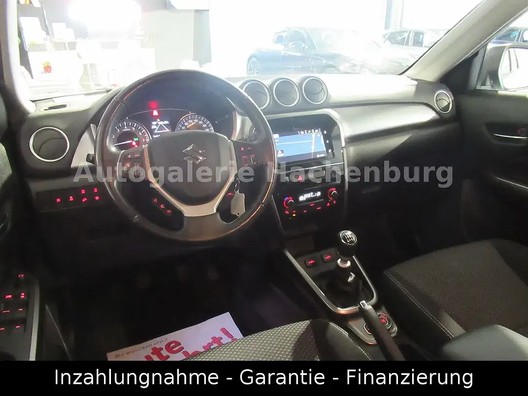 Suzuki Vitara - Thumbnail 9