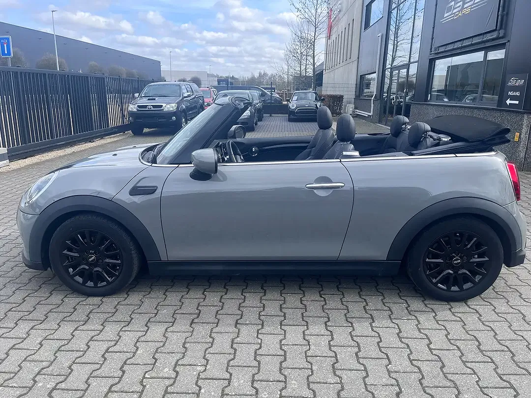 MINI Cooper Cabrio - Thumbnail 2
