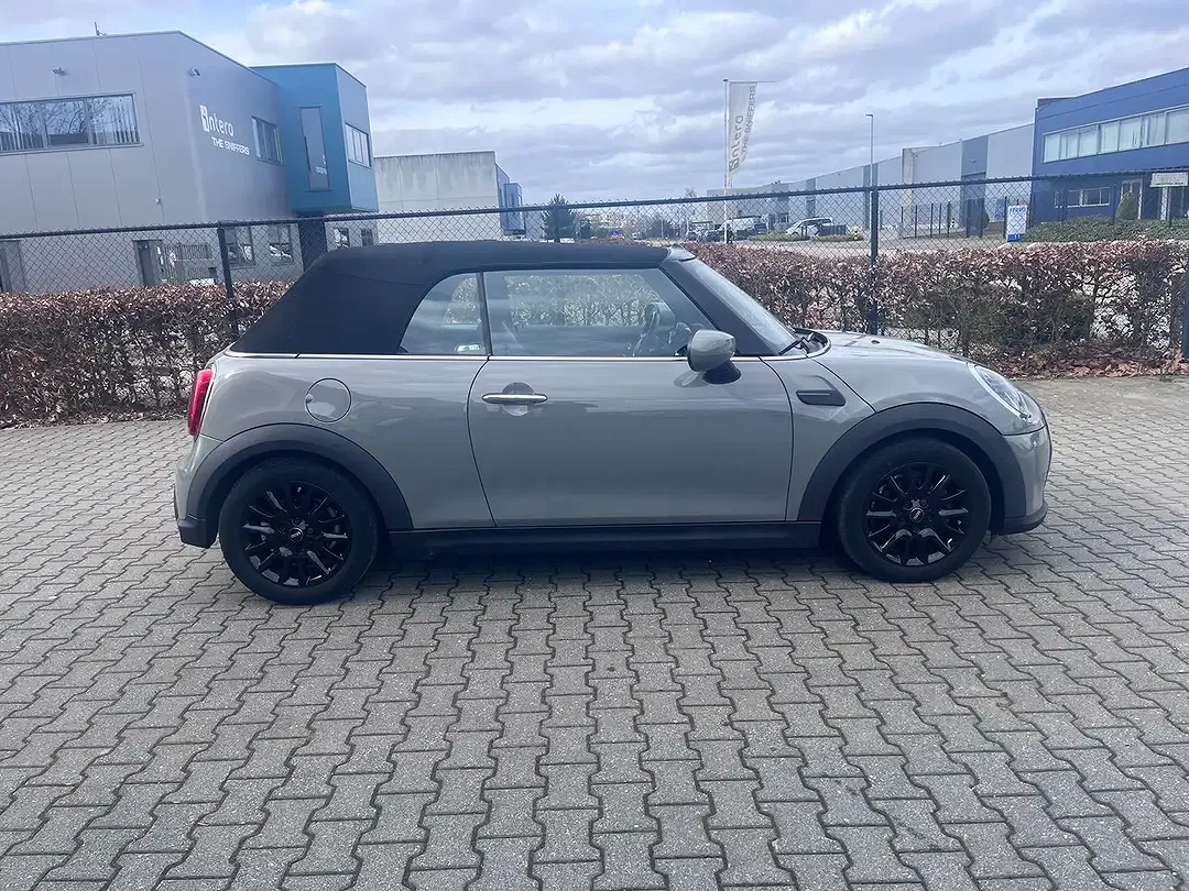 MINI Cooper Cabrio - Thumbnail 4
